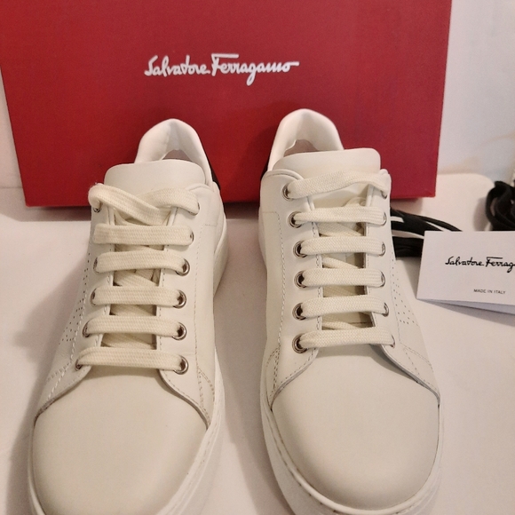 Salvatore FerragamoPierre Leather Sneakers - Picture 5 of 10